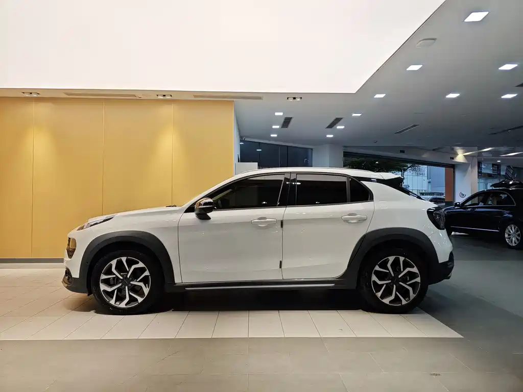 Lynk & Co Lynk & Co 02 2019 High Energy 2.0T Automatic AWD Pro Edition VI 2019 - thumbnail 6