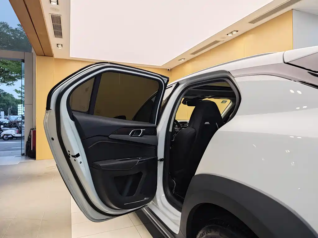 Lynk & Co Lynk & Co 02 2019 High Energy 2.0T Automatic AWD Pro Edition VI 2019 - thumbnail 20