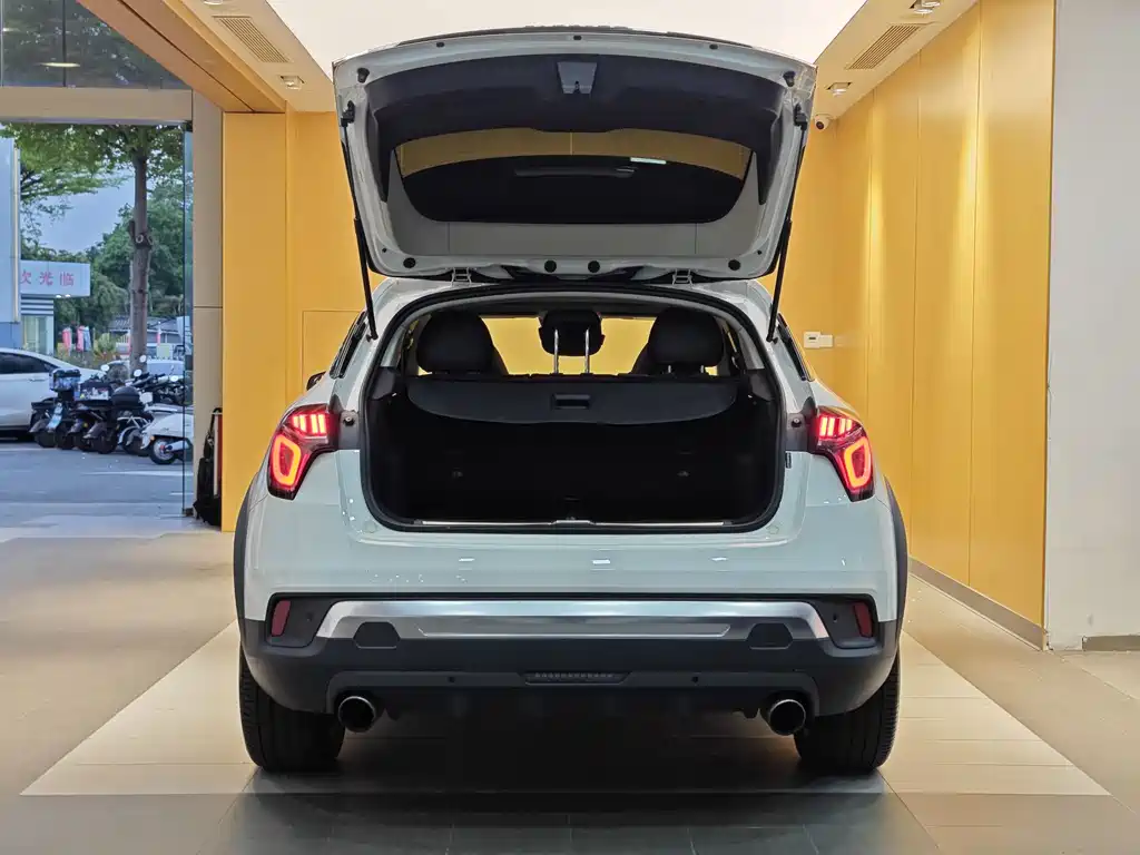 Lynk & Co Lynk & Co 02 2019 High Energy 2.0T Automatic AWD Pro Edition VI 2019 - thumbnail 26