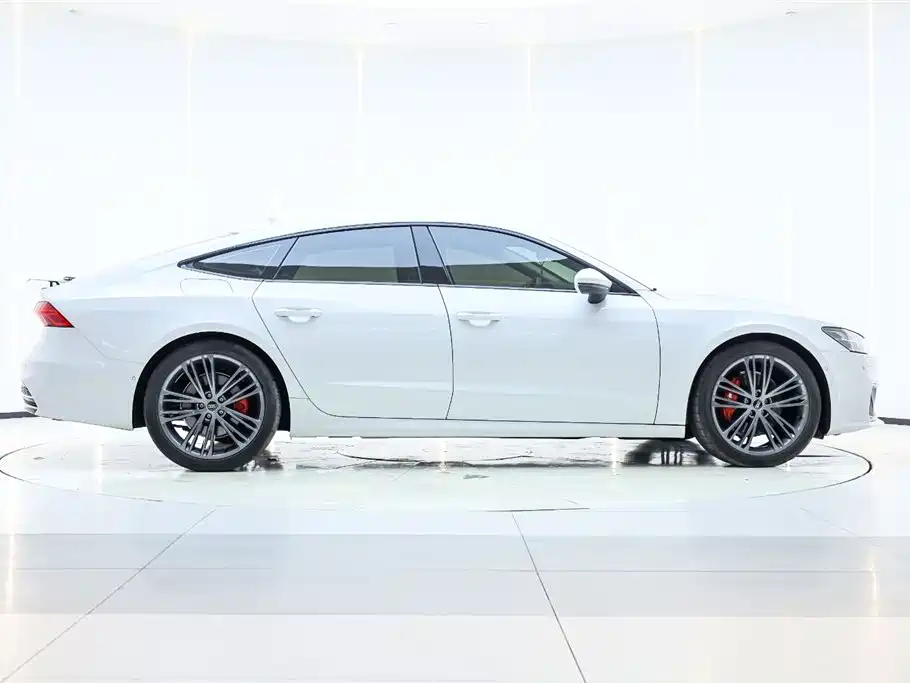Audi Audi A7 2023 45 TFSI Premium Selection 2024 - thumbnail 4