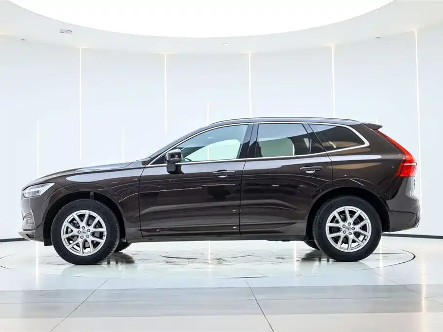 Volvo Volvo XC60 2018 T5 AWD Momentum 2018 - thumbnail 8