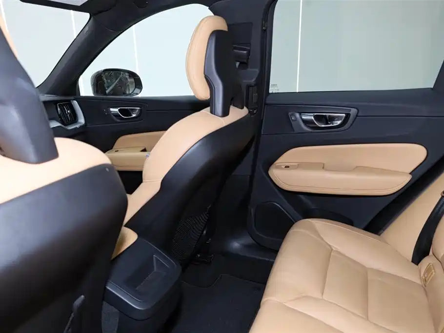 Volvo Volvo XC60 2018 T5 AWD Momentum 2018 - thumbnail 21