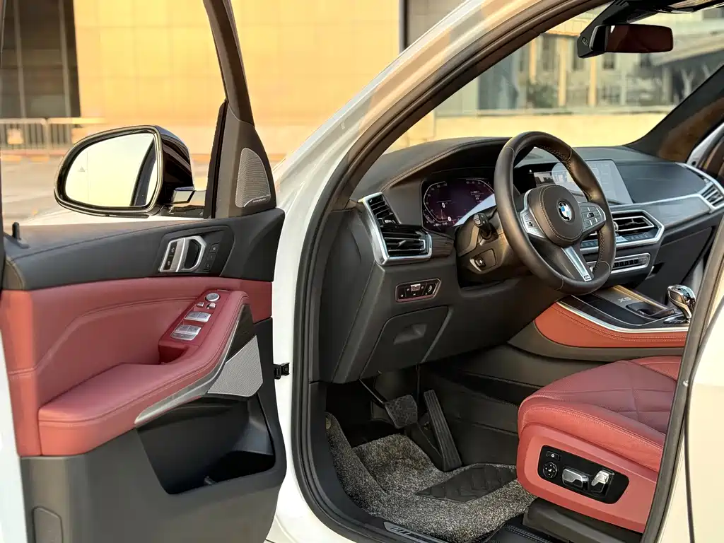 BMW BMW X5 xDrive 40Li M Sport Package 2022 Model Year 2023 - thumbnail 4