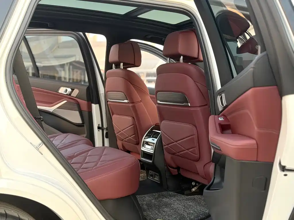 BMW BMW X5 xDrive 40Li M Sport Package 2022 Model Year 2023 - thumbnail 7