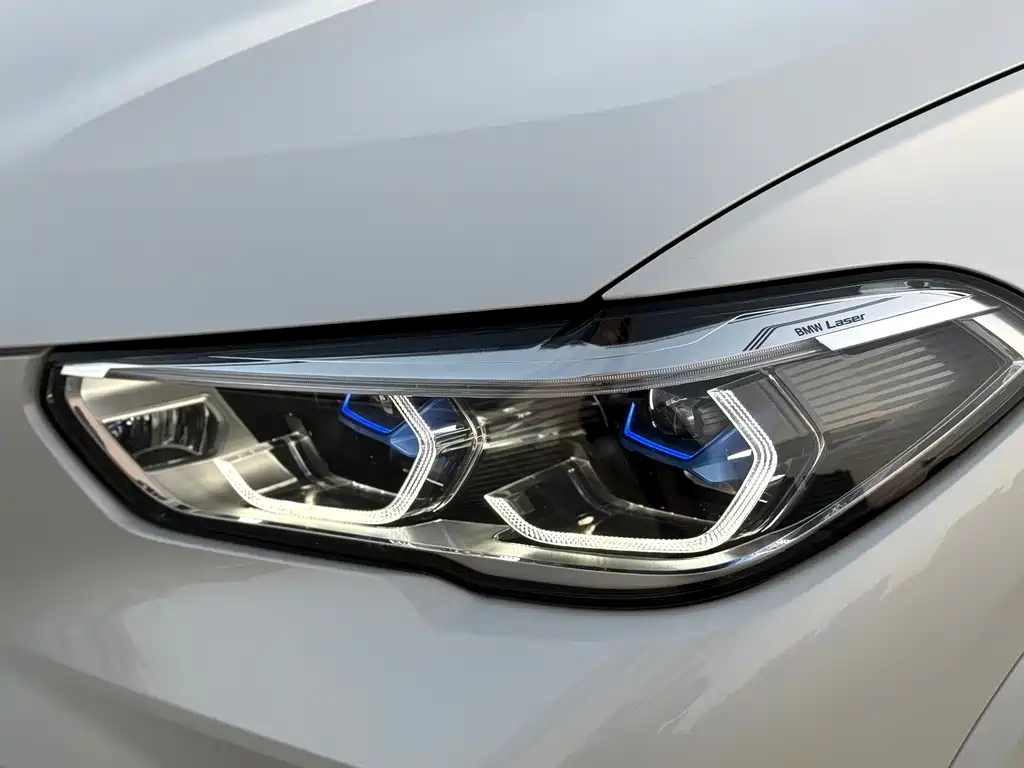 BMW BMW X5 xDrive 40Li M Sport Package 2022 Model Year 2023 - thumbnail 18