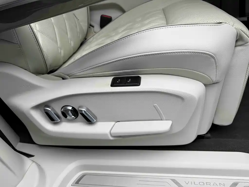 Volkswagen Viloran 2020 380TSI Premium Edition 2020 - thumbnail 7