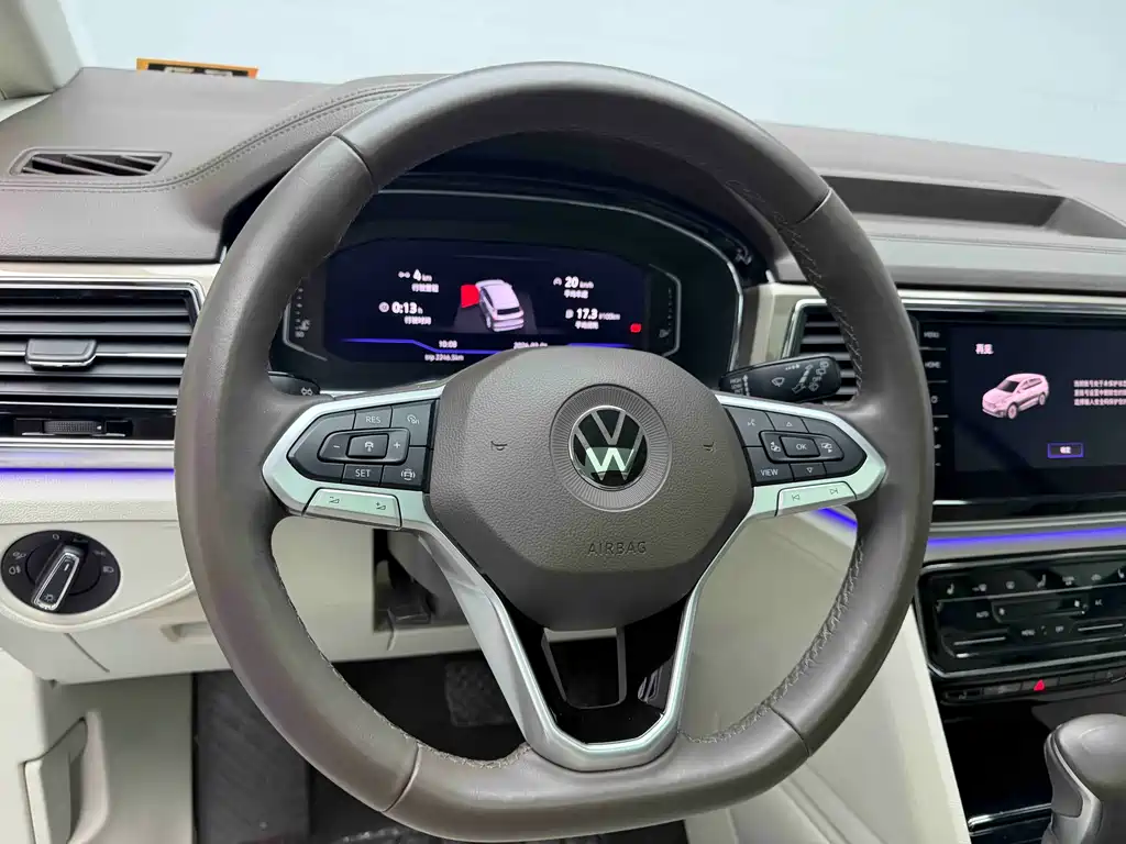 Volkswagen Viloran 2020 380TSI Premium Edition 2020 - thumbnail 21