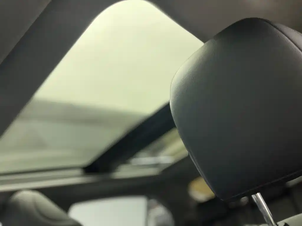 Toyota Toyota Camry 2021 Hybrid 2.5HG Luxury Edition 2023 - thumbnail 19
