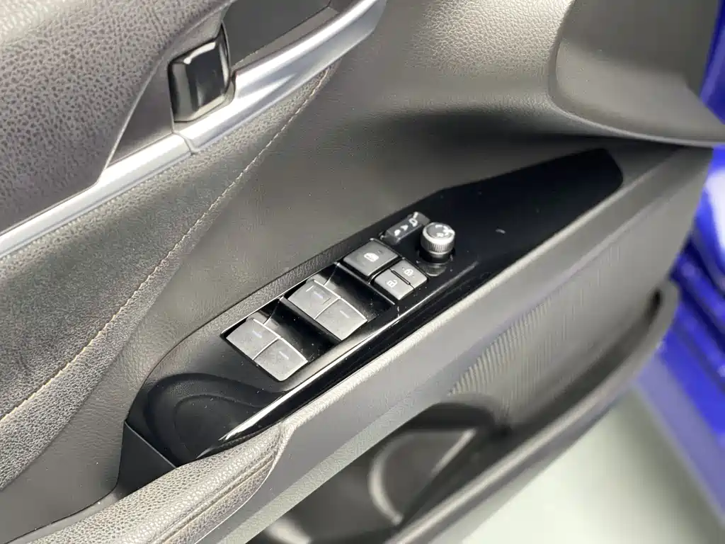 Toyota Toyota Camry 2021 Hybrid 2.5HG Luxury Edition 2023 - thumbnail 21