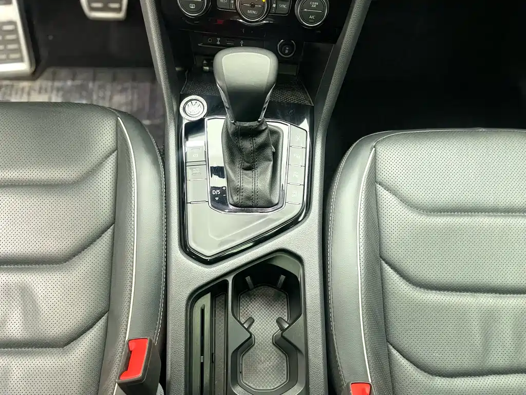 Volkswagen Tiguan L 2020 330TSI Automatic 2WD R-Line Flagship Edition China VI 2020 - thumbnail 8