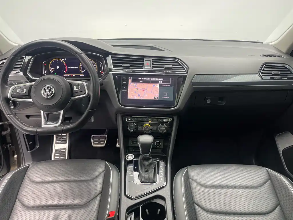 Volkswagen Tiguan L 2020 330TSI Automatic 2WD R-Line Flagship Edition China VI 2020 - thumbnail 11
