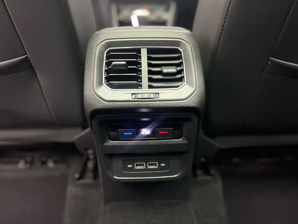 Volkswagen Tiguan L 2020 330TSI Automatic 2WD R-Line Flagship Edition China VI 2020 - thumbnail 12