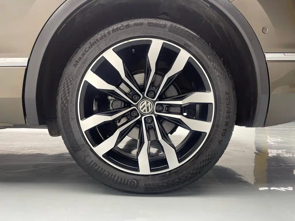 Volkswagen Tiguan L 2020 330TSI Automatic 2WD R-Line Flagship Edition China VI 2020 - thumbnail 21