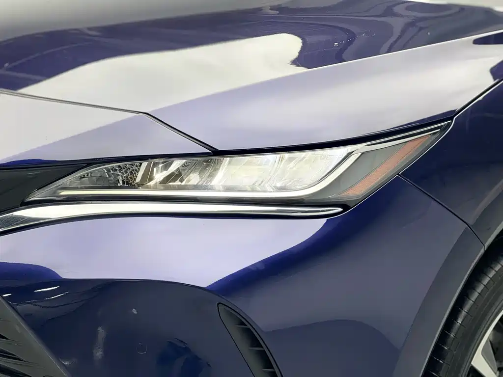 Toyota Toyota Harrier 2022 Hybrid 2.5L CVT 2WD Luxury Edition 2023 - thumbnail 5
