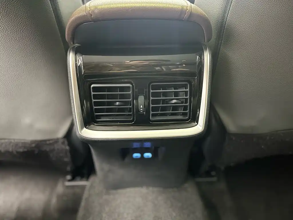 Toyota Toyota Harrier 2022 Hybrid 2.5L CVT 2WD Luxury Edition 2023 - thumbnail 19