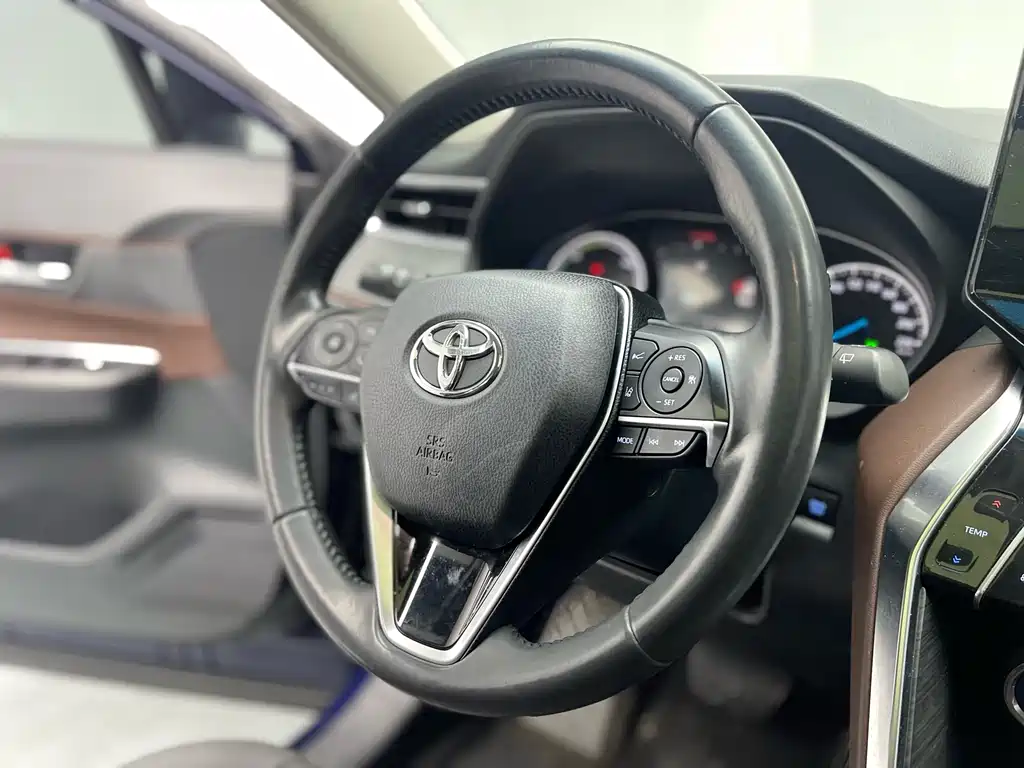 Toyota Toyota Harrier 2022 Hybrid 2.5L CVT 2WD Luxury Edition 2023 - thumbnail 21