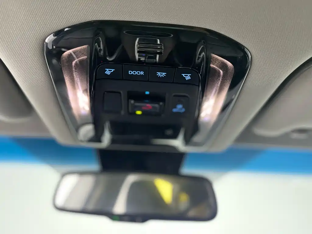 Toyota Toyota Harrier 2022 Hybrid 2.5L CVT 2WD Luxury Edition 2023 - thumbnail 25