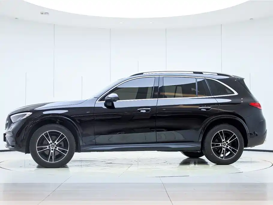 Mercedes-Benz Mercedes-Benz GLC 2025 GLC 260 L 4MATIC Luxury 2025 - thumbnail 3