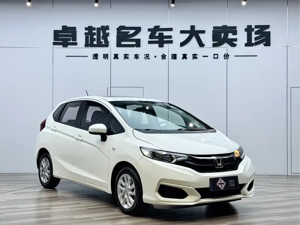 Honda Honda Fit 2018 1.5L CVT Comfort with Sunroof 2018 - thumbnail 3