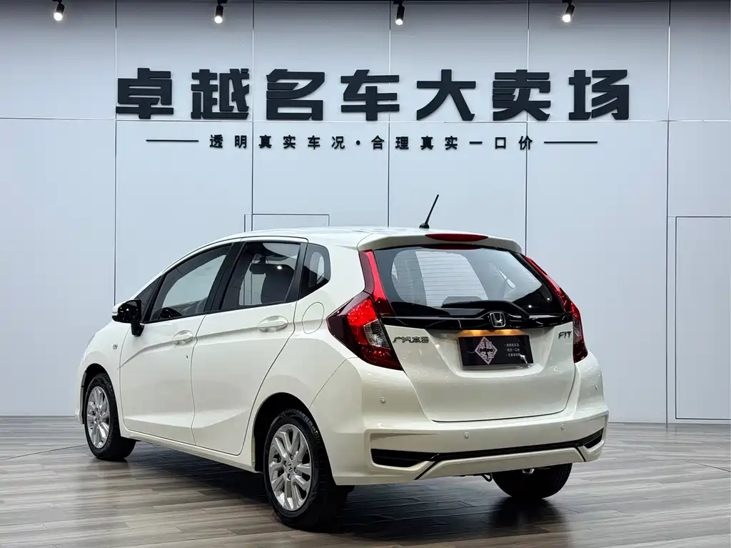 Honda Honda Fit 2018 1.5L CVT Comfort with Sunroof 2018 - thumbnail 5