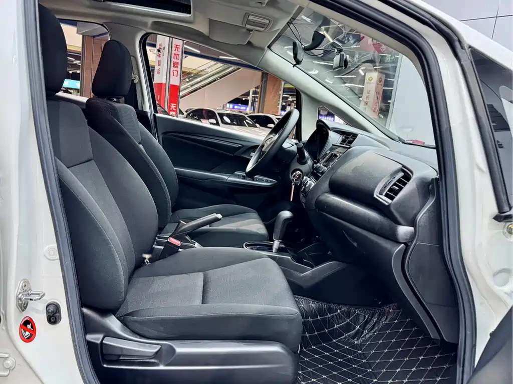 Honda Honda Fit 2018 1.5L CVT Comfort with Sunroof 2018 - thumbnail 13