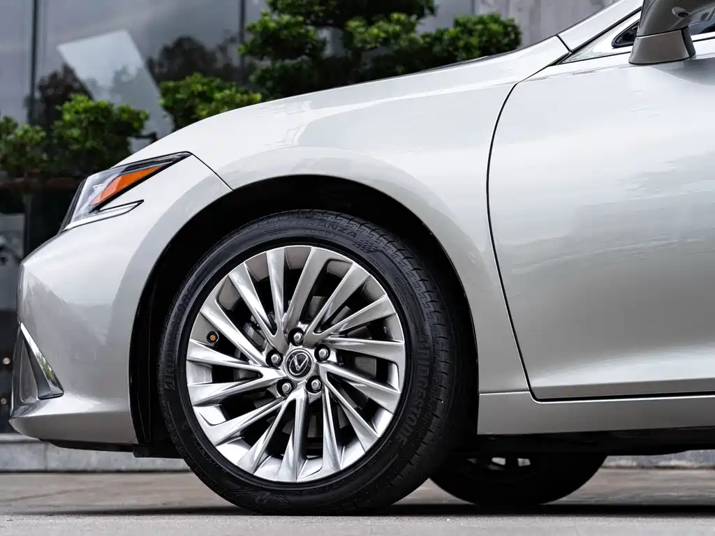 Lexus Lexus ES 300h Executive Edition 2018 Model China V Emission Standard 2019 - thumbnail 8