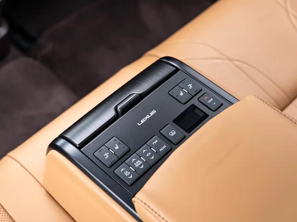 Lexus Lexus ES 300h Executive Edition 2018 Model China V Emission Standard 2019 - thumbnail 19