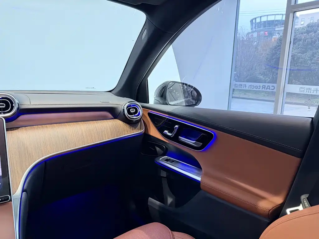 Mercedes-Benz Mercedes-Benz GLC 2024 Facelift GLC 300 L 4MATIC Sport 5-Seat 2024 - thumbnail 11