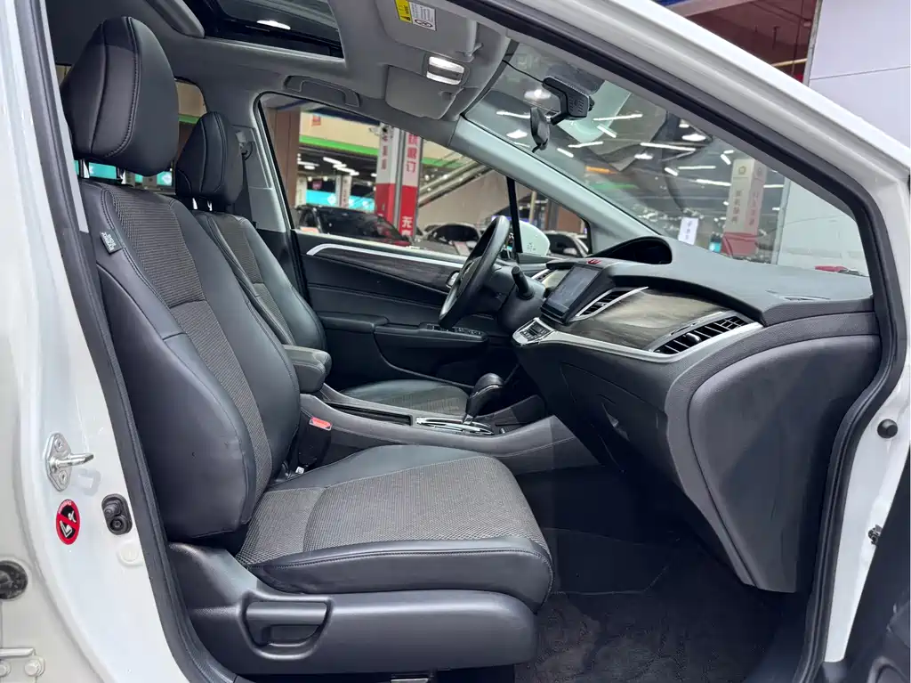 Honda Honda Jade 2017 1.8L Automatic Comfort Edition 5-seater 2019 - thumbnail 17