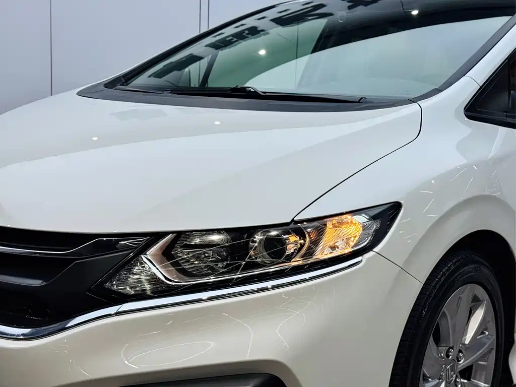 Honda Honda Jade 2017 1.8L Automatic Comfort Edition 5-seater 2019 - thumbnail 24