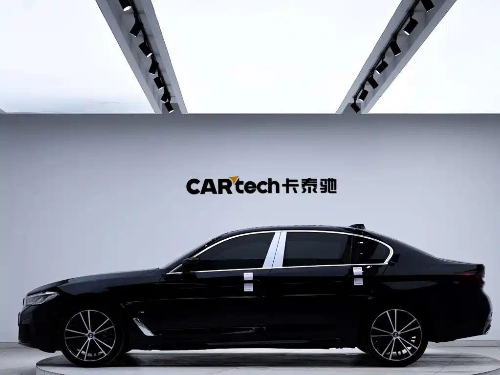 BMW BMW 5 Series 2022 530Li Leading Model M Sport Package 2022 - thumbnail 2