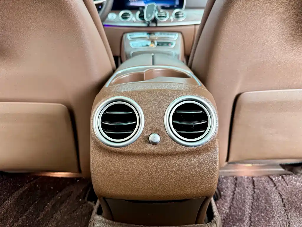 Mercedes-Benz Mercedes-Benz E-Class 2020 E 300 L Fashion Edition 2020 - thumbnail 21