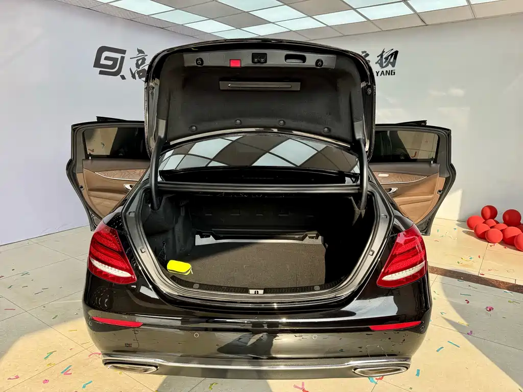 Mercedes-Benz Mercedes-Benz E-Class 2020 E 300 L Fashion Edition 2020 - thumbnail 25