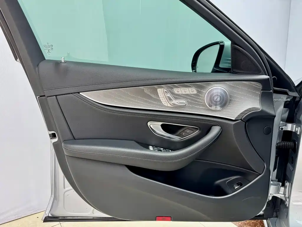Mercedes-Benz Mercedes-Benz E-Class 2021 E 300 L Premium 2020 - thumbnail 8
