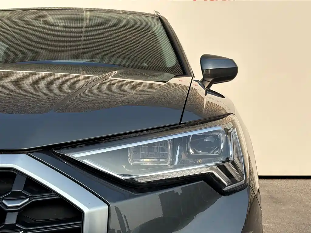 Audi Audi Q3 2023 40 TFSI Fashion Dynamic Edition 2023 - thumbnail 3