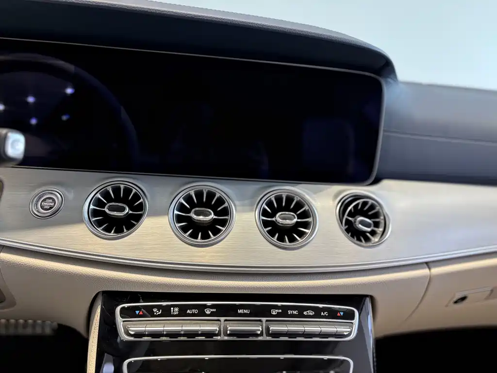 Mercedes-Benz Mercedes-Benz E-Class Coupe E 260 2023 Model 2023 - thumbnail 6