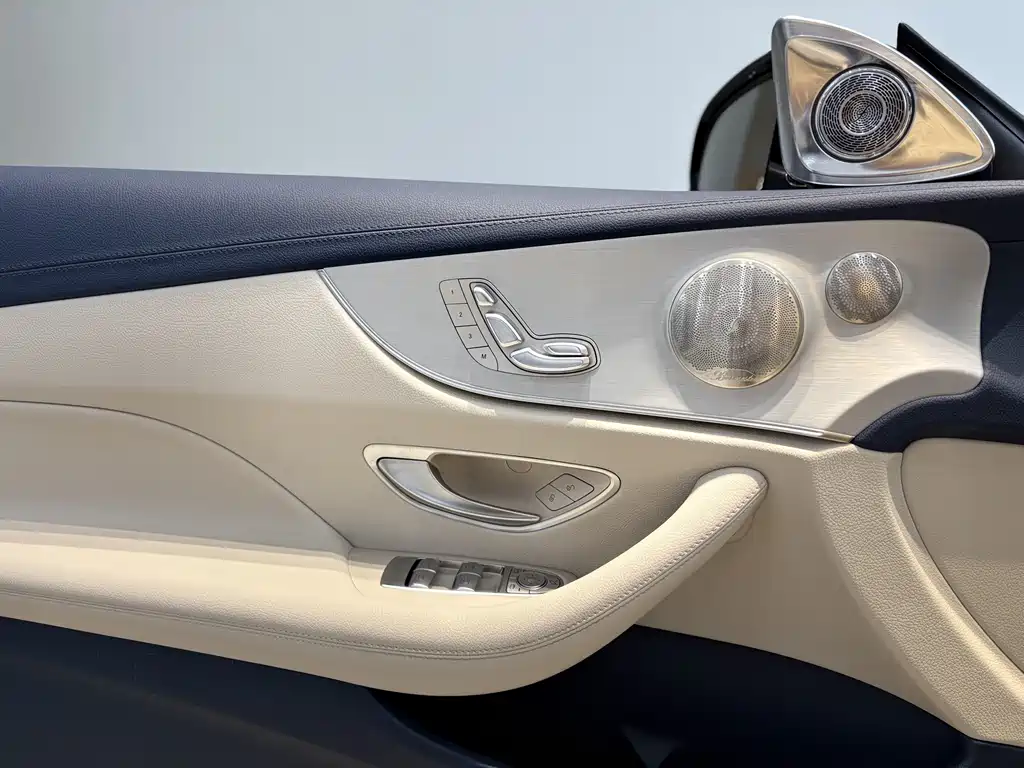 Mercedes-Benz Mercedes-Benz E-Class Coupe E 260 2023 Model 2023 - thumbnail 10
