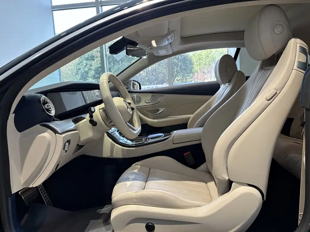Mercedes-Benz Mercedes-Benz E-Class Coupe E 260 2023 Model 2023 - thumbnail 13