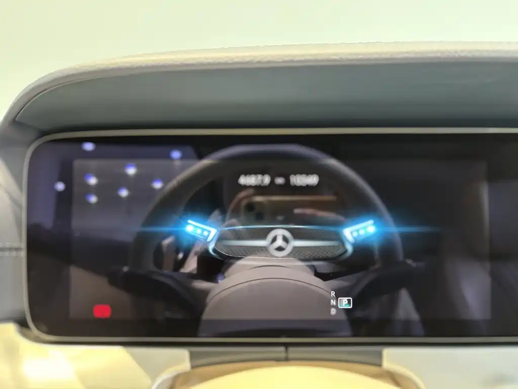 Mercedes-Benz Mercedes-Benz E-Class Coupe E 260 2023 Model 2023 - thumbnail 16