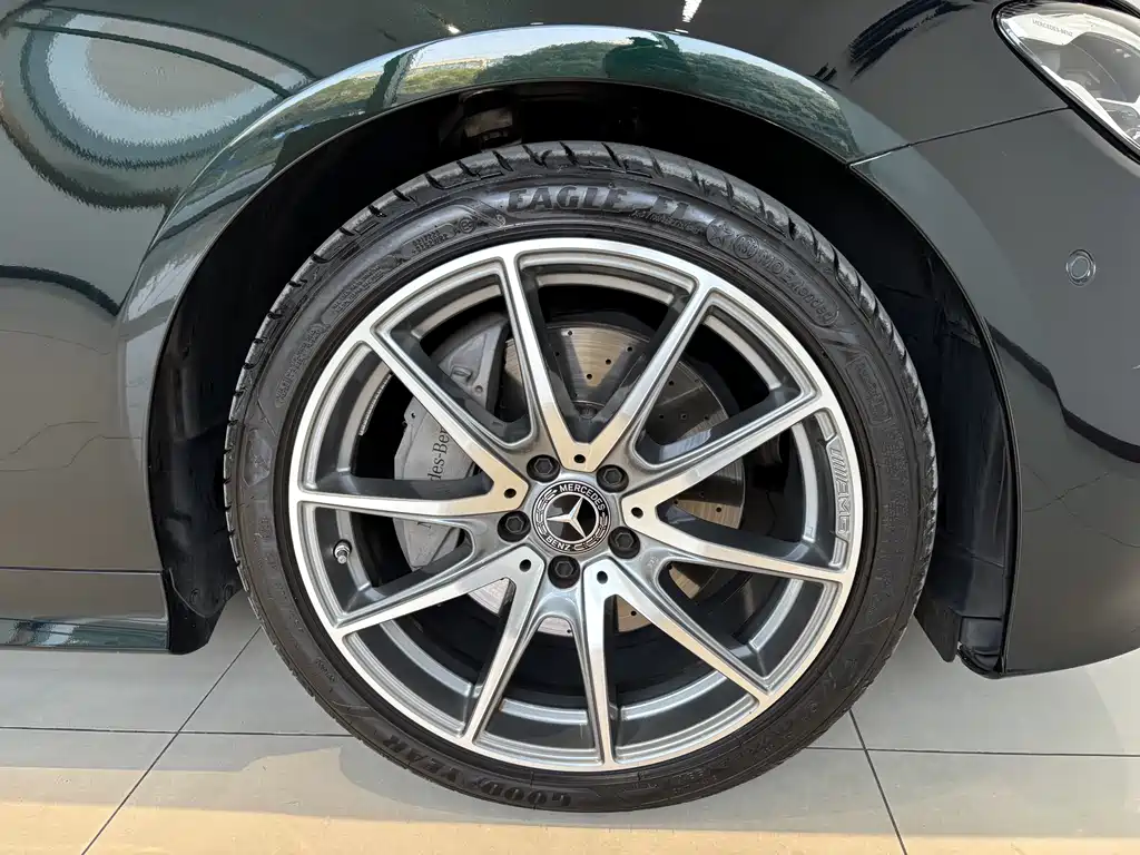 Mercedes-Benz Mercedes-Benz E-Class Coupe E 260 2023 Model 2023 - thumbnail 21