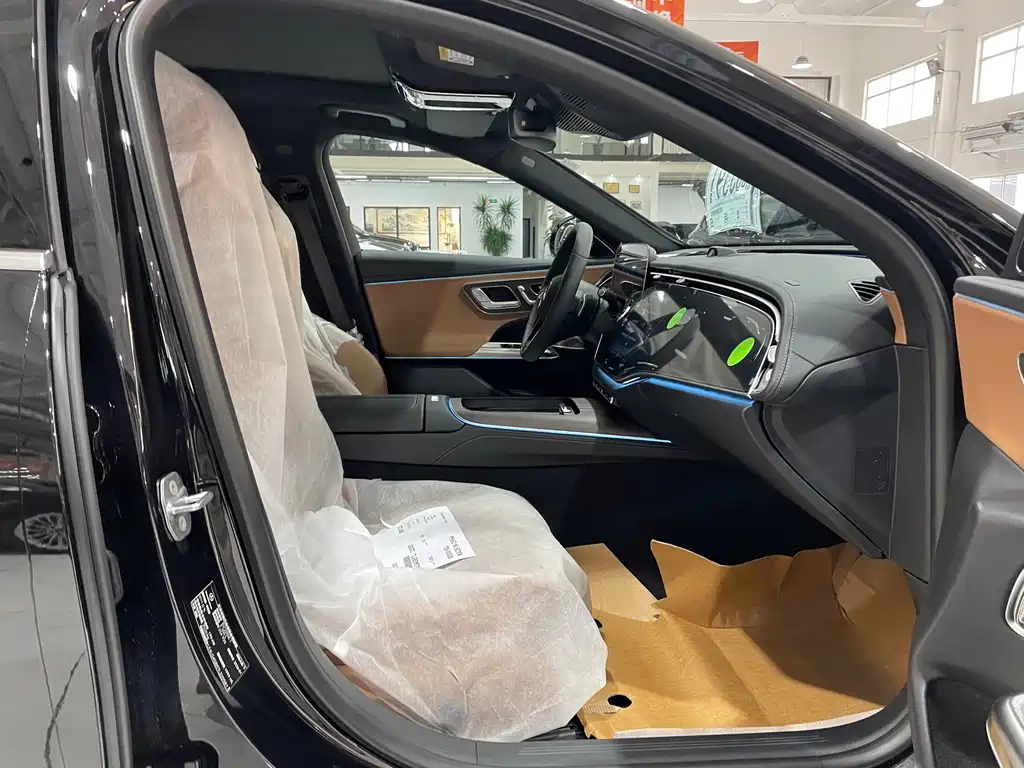Mercedes-Benz Mercedes-Benz E-Class 2026 E 300 L Luxury Model 2026 - thumbnail 28