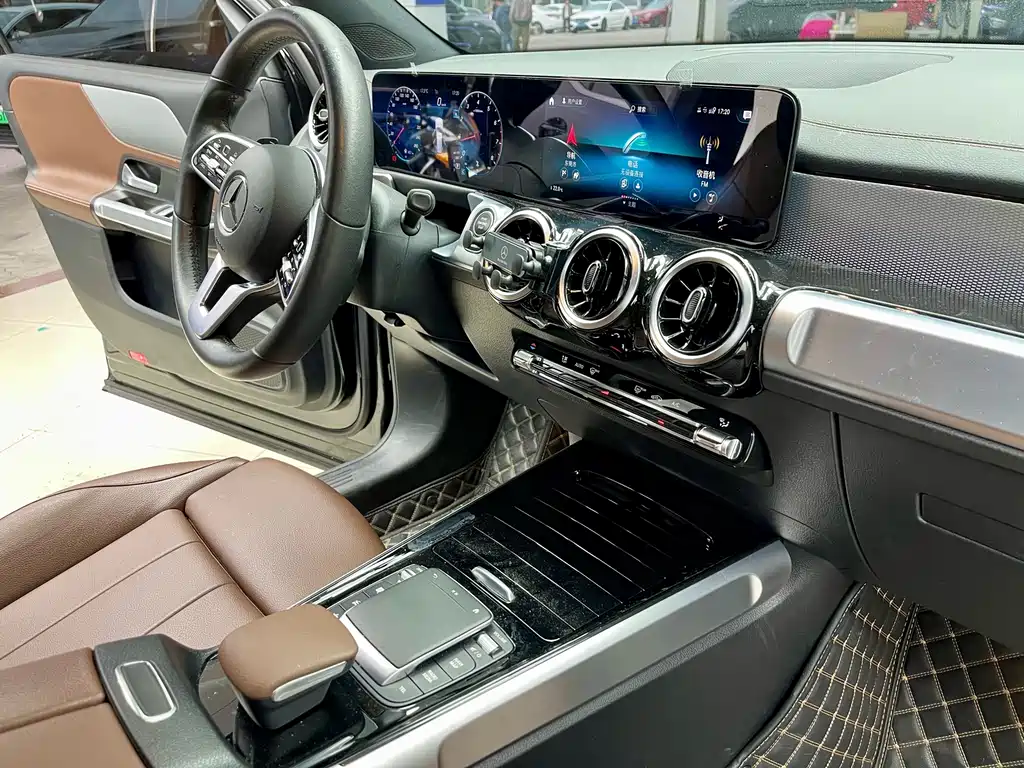 Mercedes-Benz Mercedes-Benz GLB 2022 Facelift GLB 200 Style 2022 - thumbnail 14
