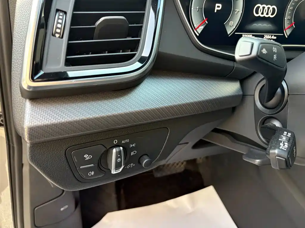 Audi Audi Q5L Sportback 2022 Facelift 40 TFSI Luxury Edition 2023 - thumbnail 14
