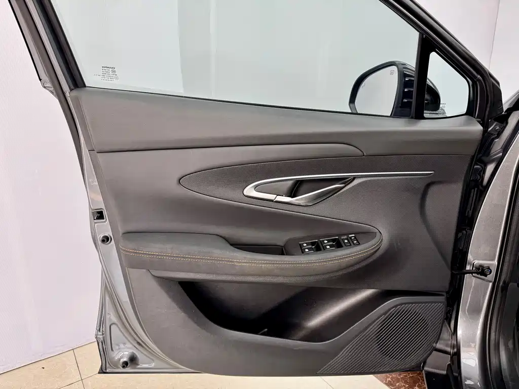 Changan Changan UNI-T 2022 2.0T Premium Edition 2022 - thumbnail 8