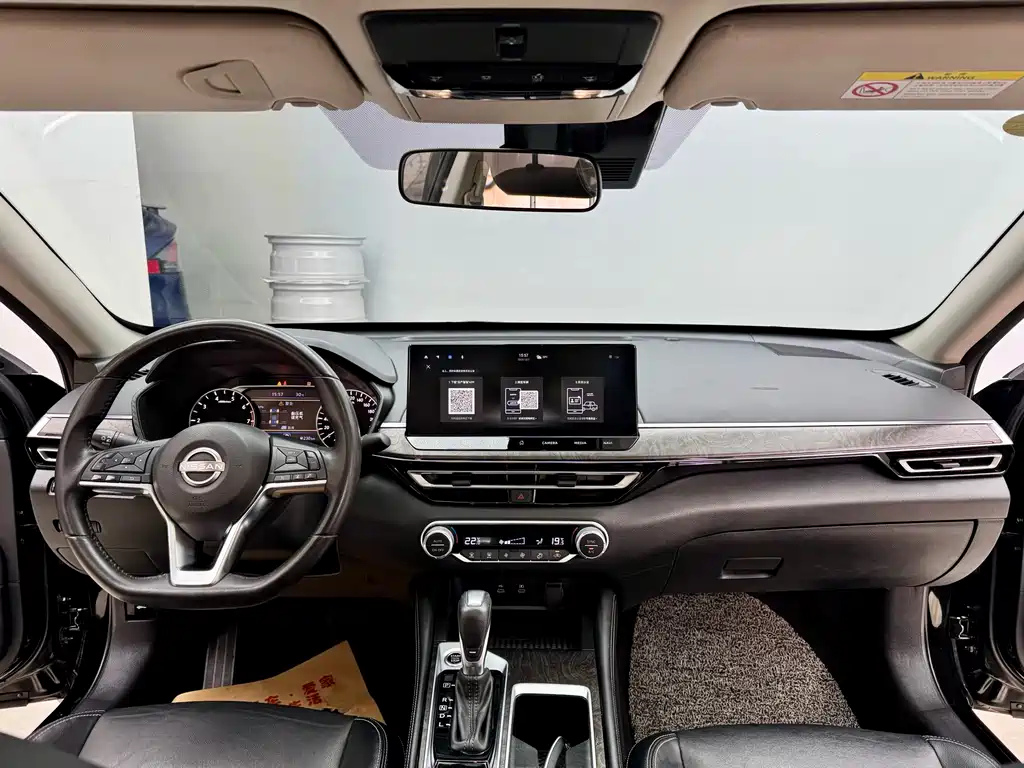 Nissan Nissan Altima 2022 2.0L XL-TLS Premium Edition 2023 - thumbnail 18