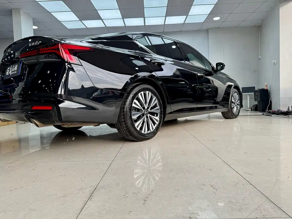 Nissan Nissan Altima 2022 2.0L XL-TLS Premium Edition 2023 - thumbnail 21