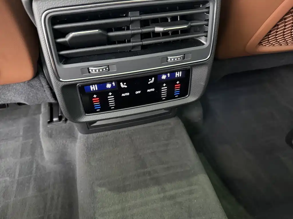 Audi Audi Q7 2023 55 TFSI quattro S line Sport Package 2023 - thumbnail 16
