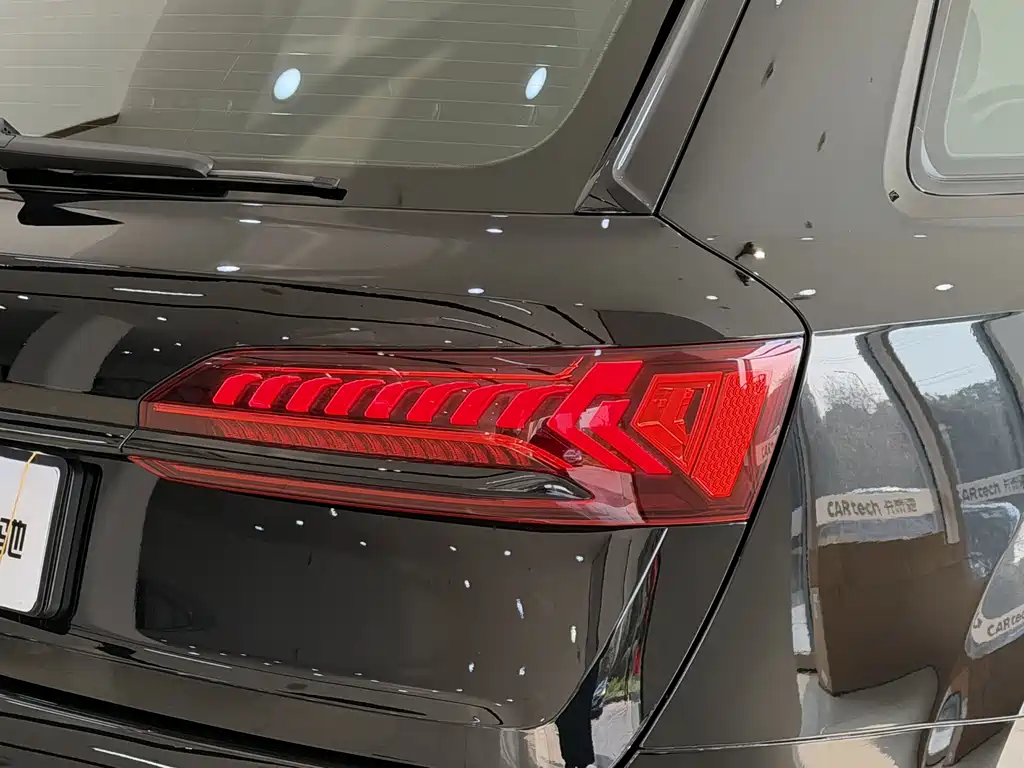 Audi Audi Q7 2023 55 TFSI quattro S line Sport Package 2023 - thumbnail 24