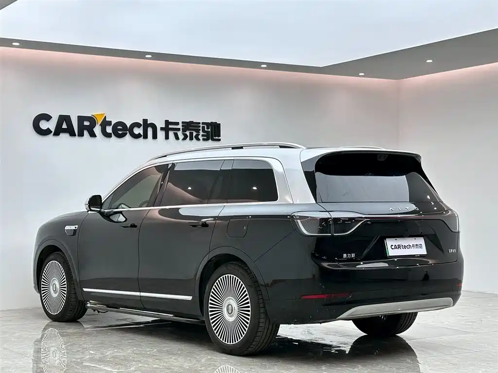 AITO M9 Aito M9 2025 Extended Range Ultra 52kWh 6-seater 2025 - thumbnail 3
