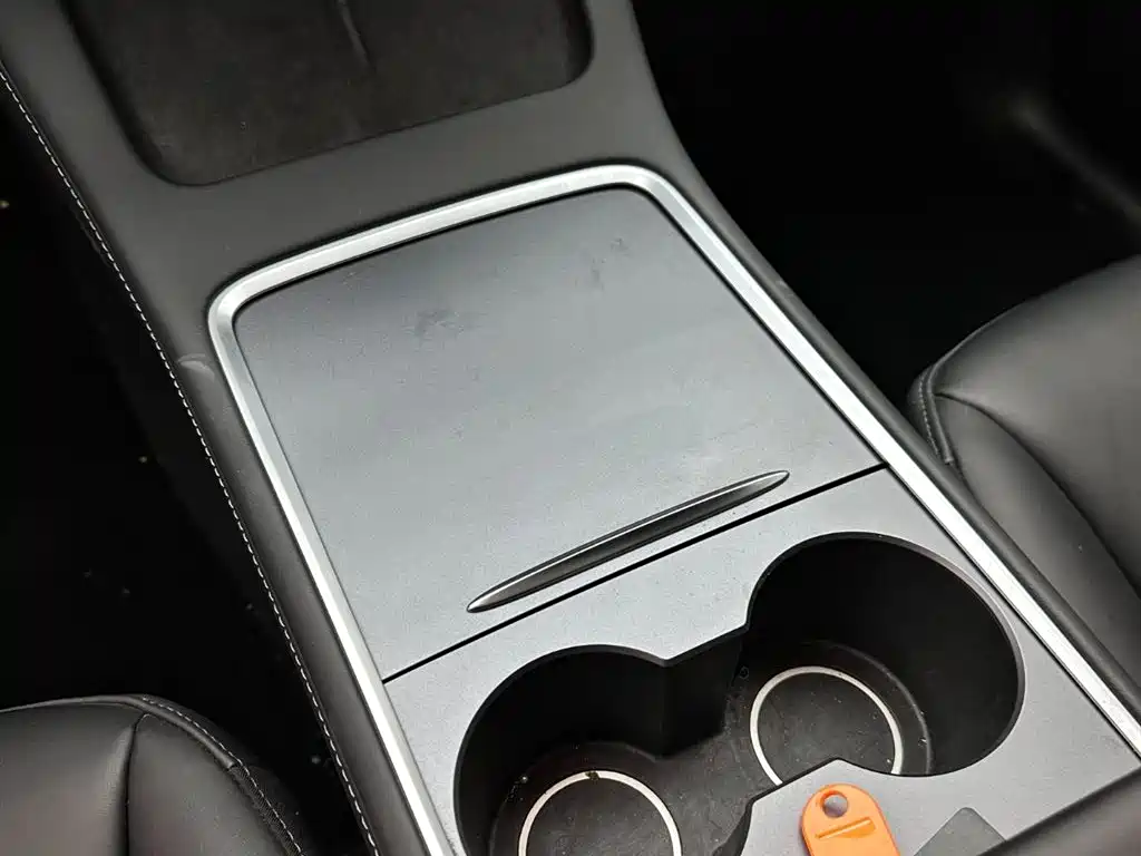 Tesla Model Y 2022 Rear-Wheel Drive 2023 - thumbnail 16